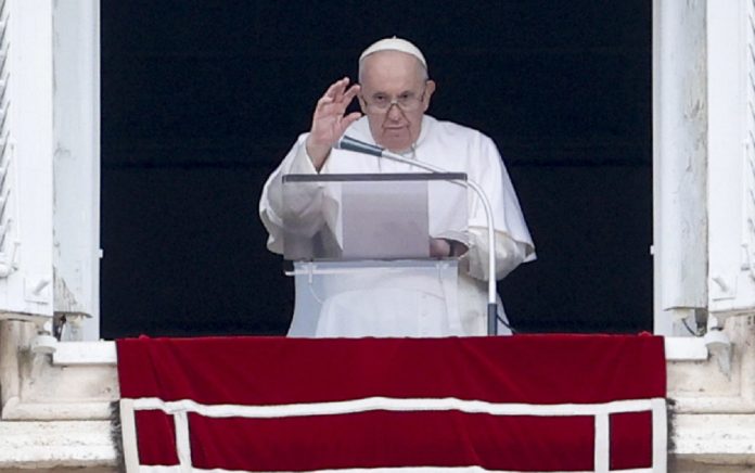 El papa Francisco llega a Lisboa