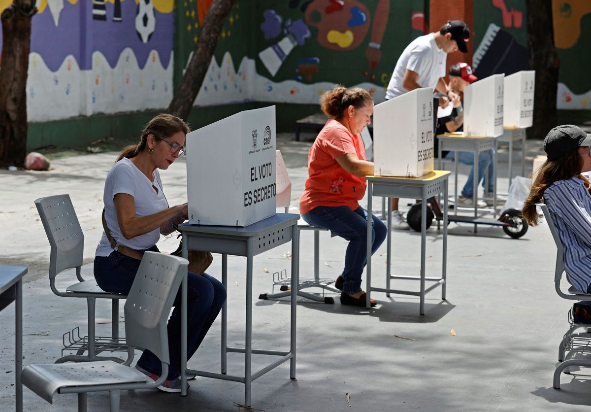 Daniel Noboa y Luisa González, elecciones en Ecuador