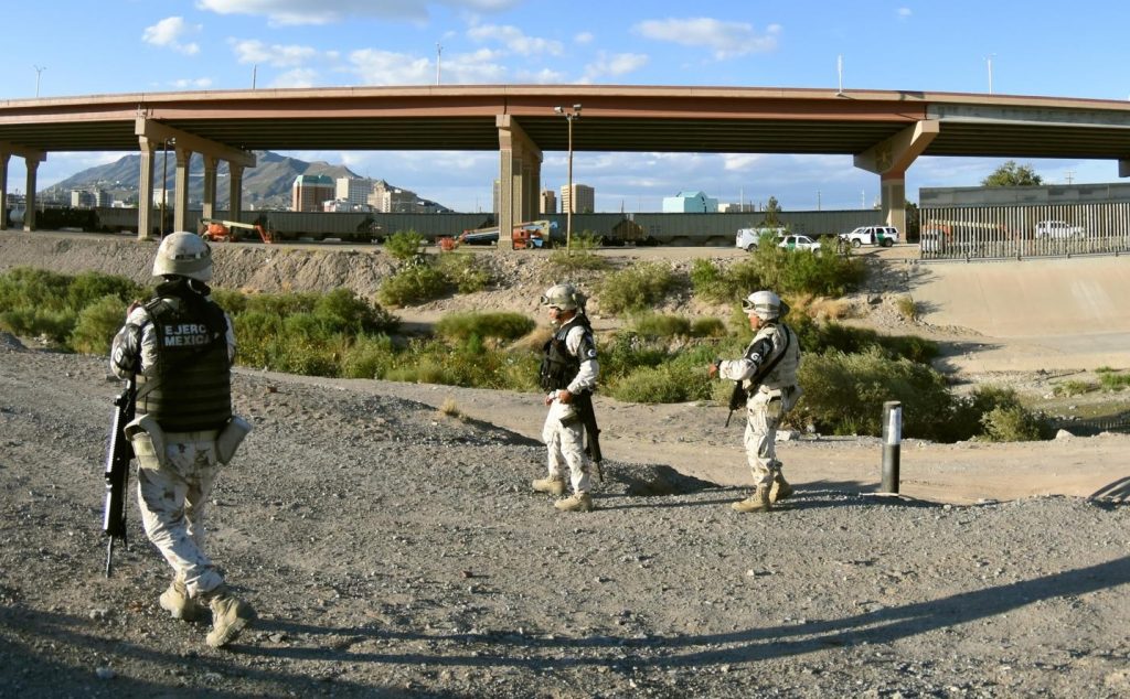Dos migrantes mexicanos mueren en norte del país en su intento por cruzar a EE.UU.