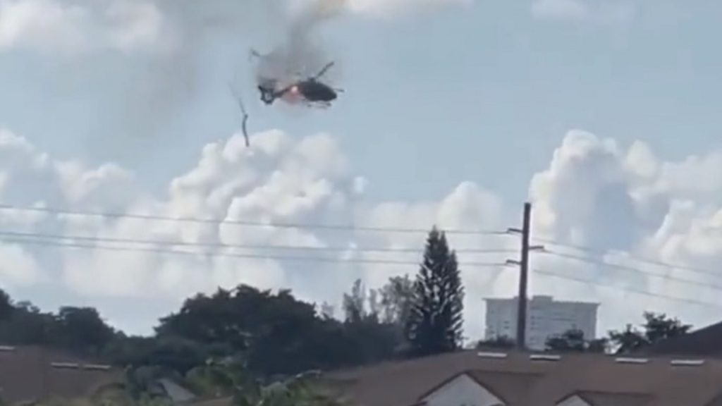 Dos muertos y cuatro hospitalizados por caída de helicóptero sobre un edificio en Florida