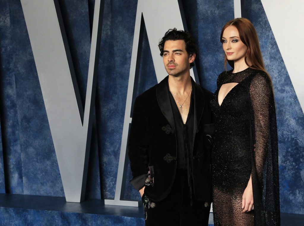 Cantante Joe Jonas presenta una solicitud de divorcio de la actriz Sophie Turner