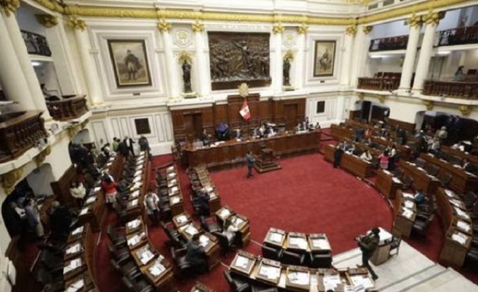 Moción del Congreso de Perú