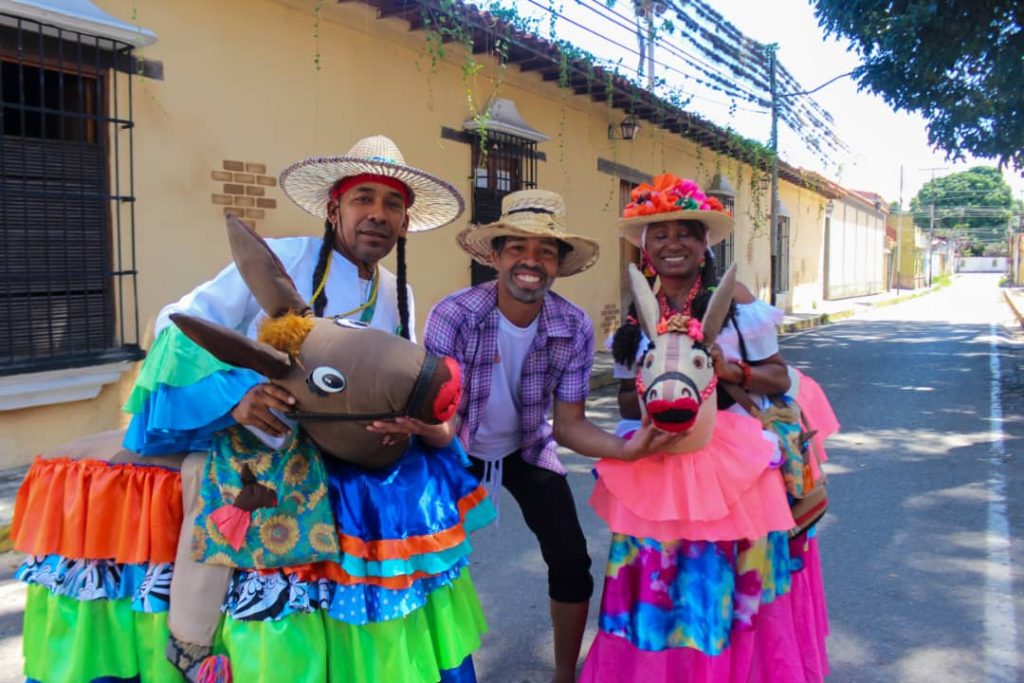 Inició la ruta histórica y cultural “Naguanagua Tuya” con recorrido por el casco histórico