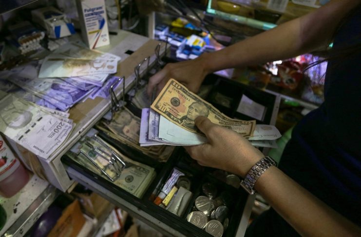 Precio del dólar oficial supera los 34 bolívares
