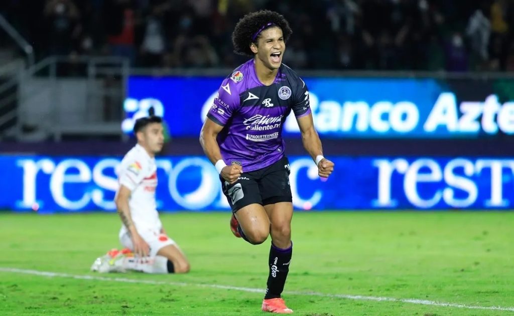 Eduard Bello y el Mazatlán ponen fin a su mala racha en la Liga MX con victoria ante Guadalajara