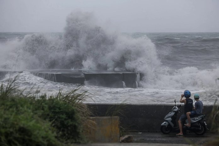 Tifón Haikui golpea el sureste de China con al menos tres desaparecidos