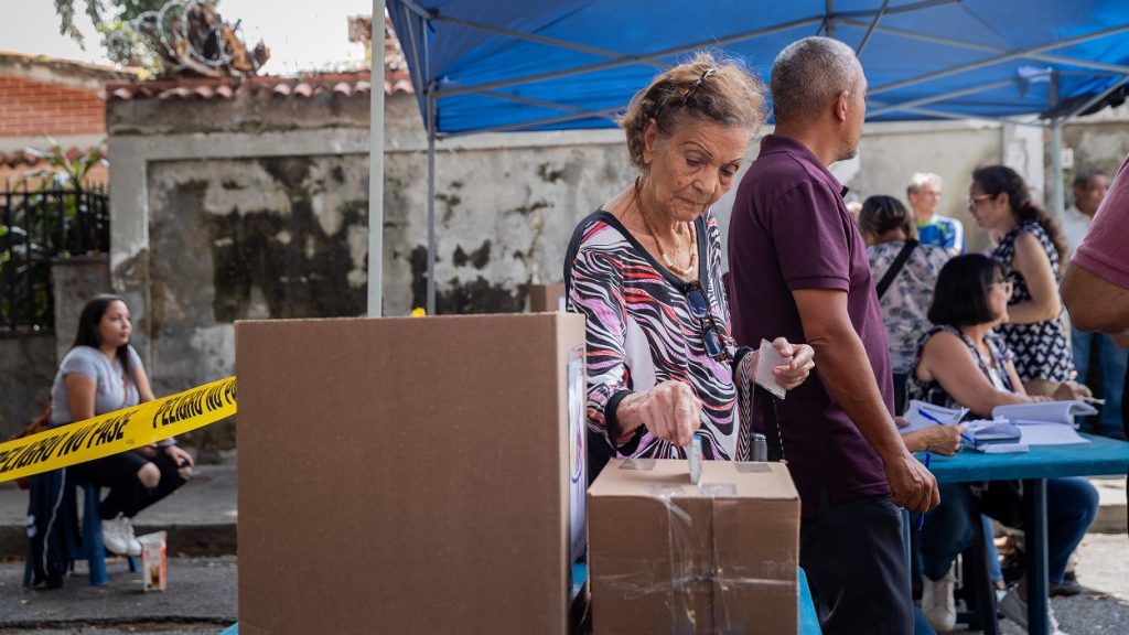 Participación en la Primaria rondó el 12% del padrón electoral o unos 2,4 millones de votantes