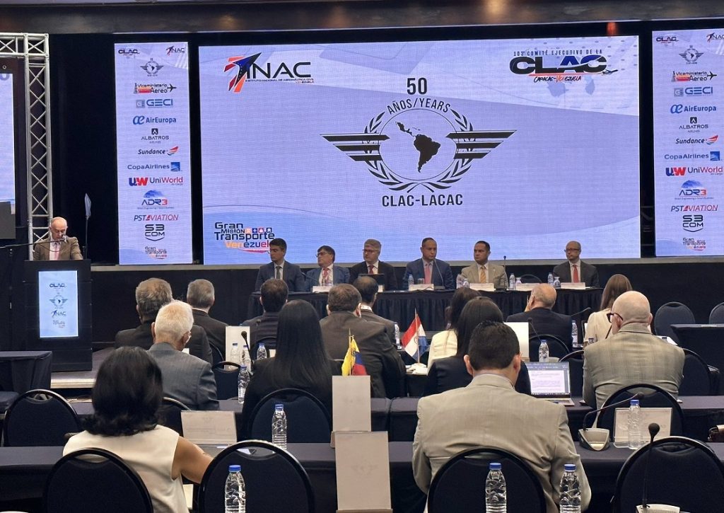 Venezuela suscribe acuerdos con OACI para servicios de actualización y gestión aérea