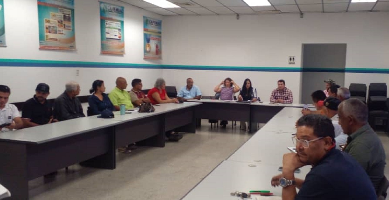 Transportistas de carga reiteran llamado a las autoridades para resolver crisis del combustible