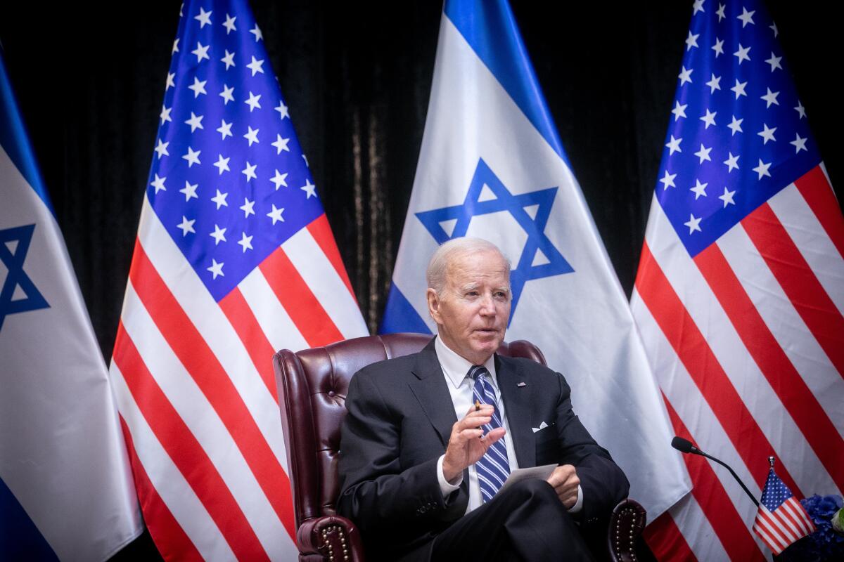 Biden dice que Egipto abrirá el cruce con Gaza para que entren 20 camiones con ayuda