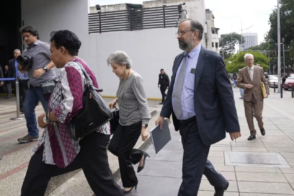 Jesús María Casal compareció ante el Ministerio Público hasta las 4:00 de la tarde de este lunes