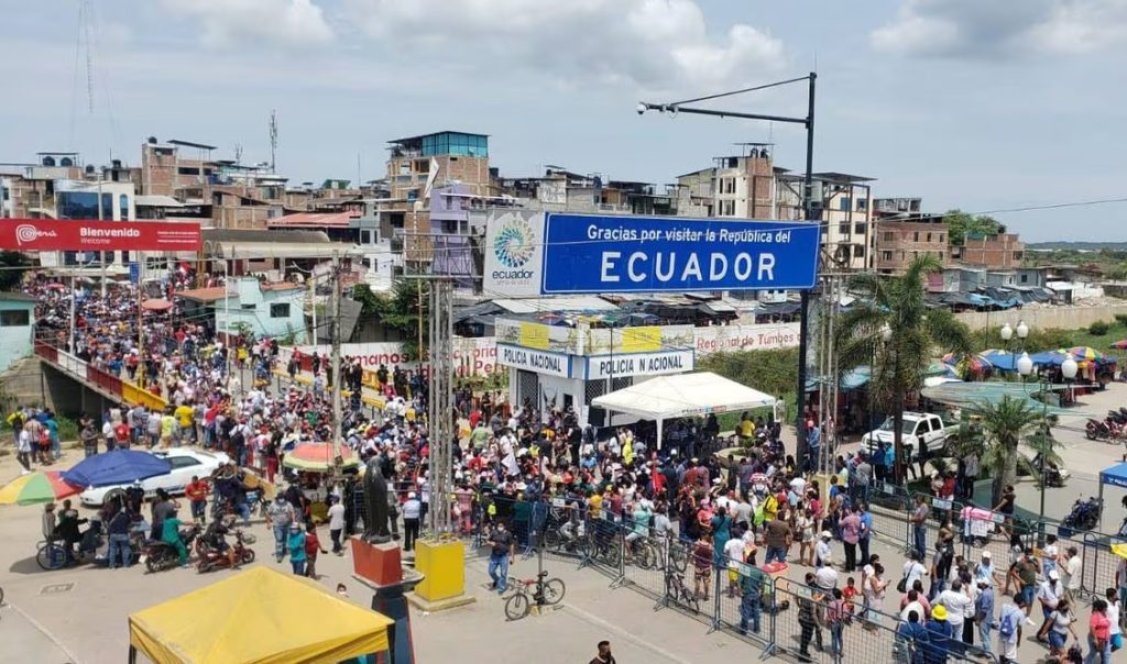 Ecuador descarta éxodo de venezolanos desde Perú y recula sobre corredor humanitario