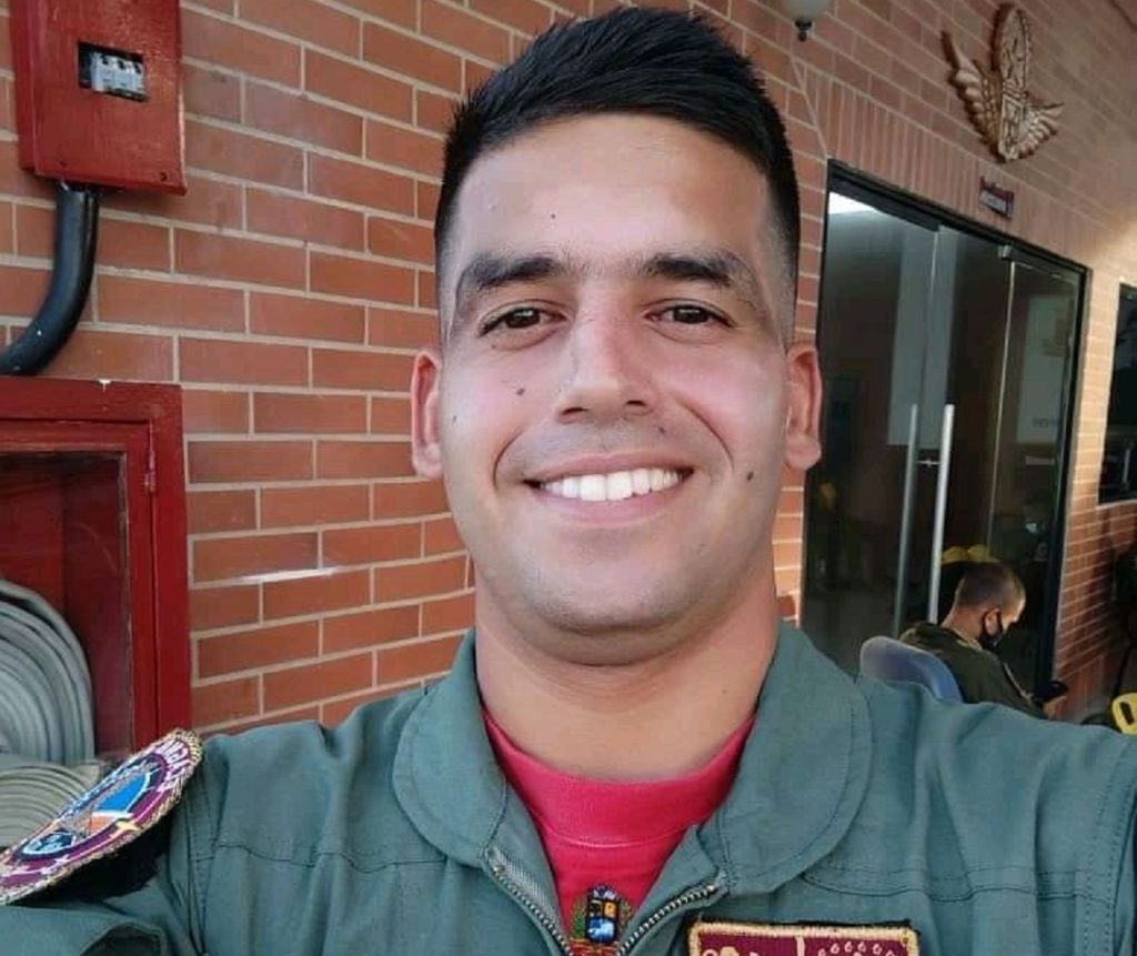 Organización IVAC rechaza extradición de joven oficial venezolano desde EE.UU. a petición del oficialismo