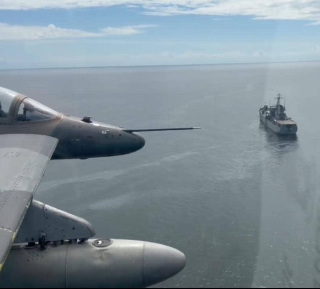 FANB repliega medios aeronavales de zona atlántica ante salida de buque británico