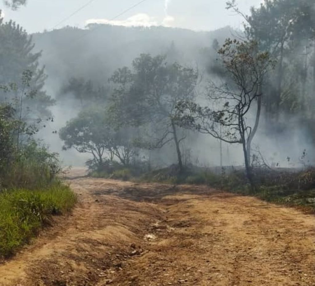 Acceso a cerros El Café y El Volcán en Naguanagua queda restringido ante riesgo de incendios