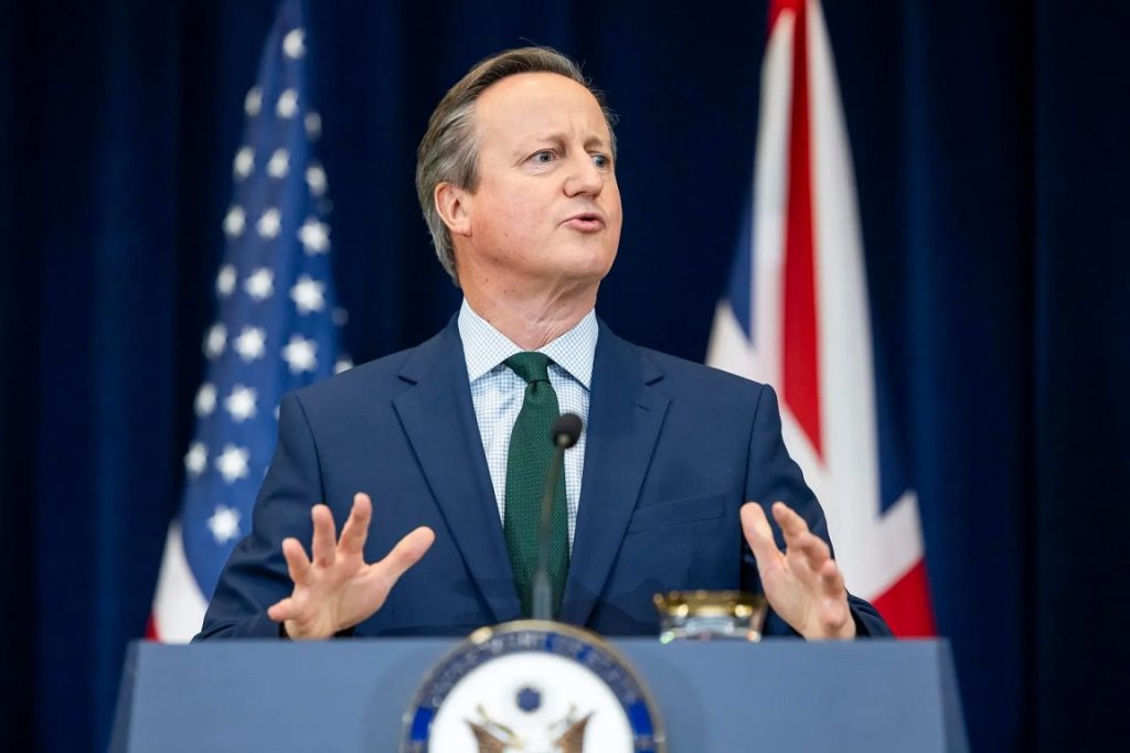 David Cameron tacha de retrógrada e incorrecta la disputa de Venezuela sobre el Esequibo
