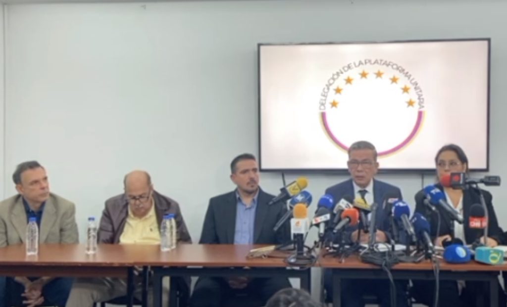 Oposición presentó 33 páginas de violaciones del acuerdo de Barbados por parte del Gobierno