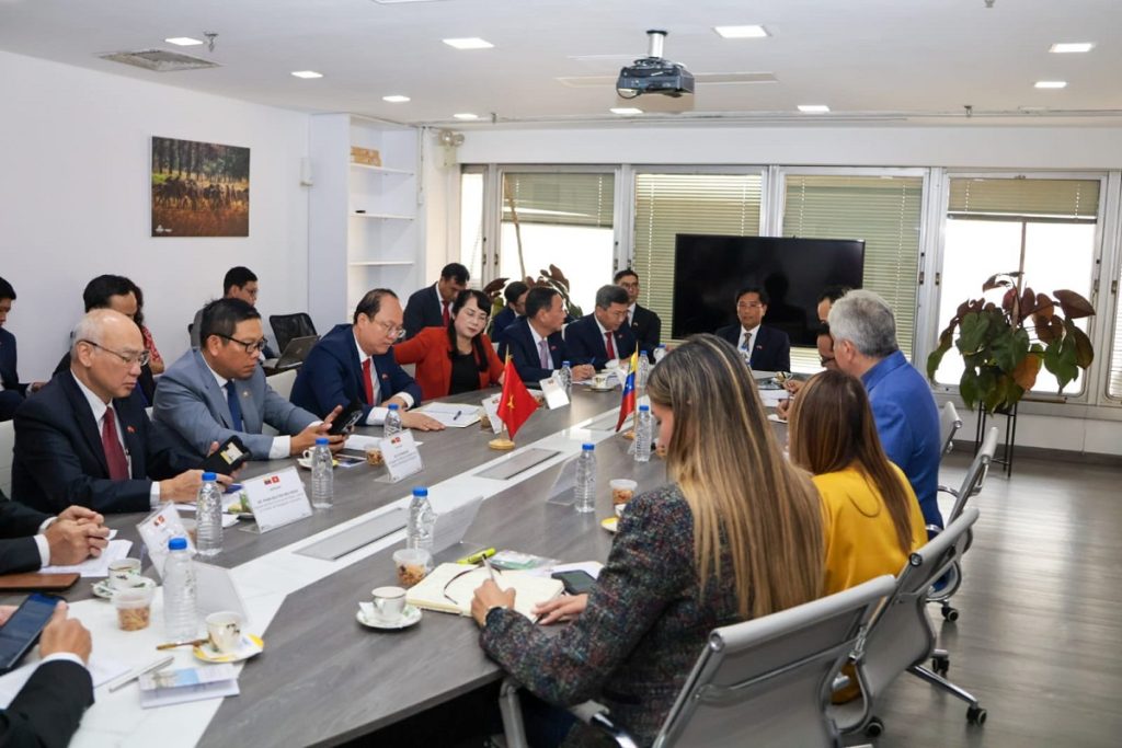 Venezuela y Vietnam buscan aumentar el intercambio comercial en distintas áreas