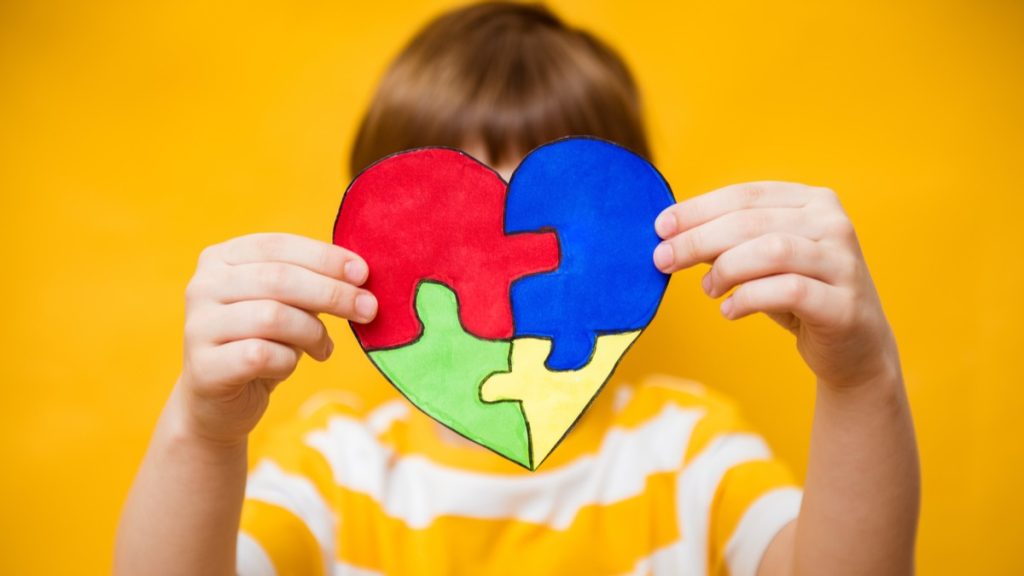 Cambios en el microbioma intestinal infantil pueden presentar una relación con diagnósticos de trastornos del desarrollo neurológico como autismo y TDAH