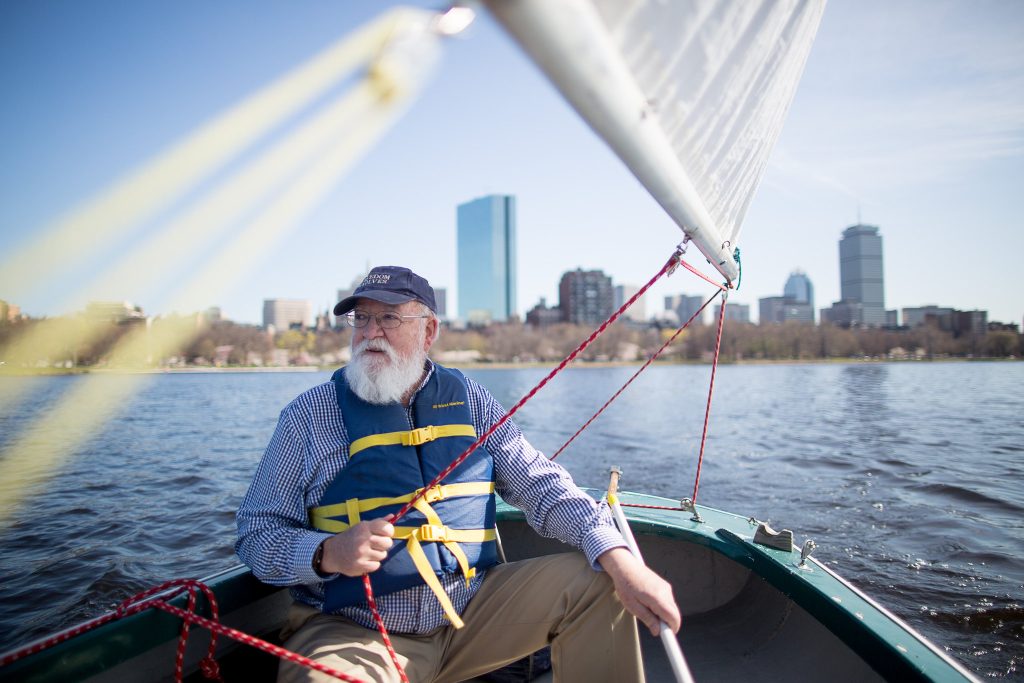 El estadounidense Daniel C. Dennett, uno de los filósofos más leídos y discutidos en su país durante los últimos tiempos, falleció este viernes en Portland a los 82 años.