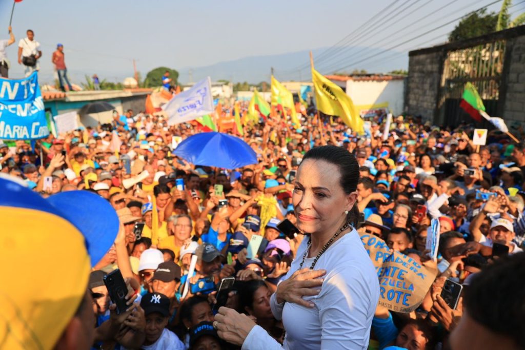 María Corina Machado denunció