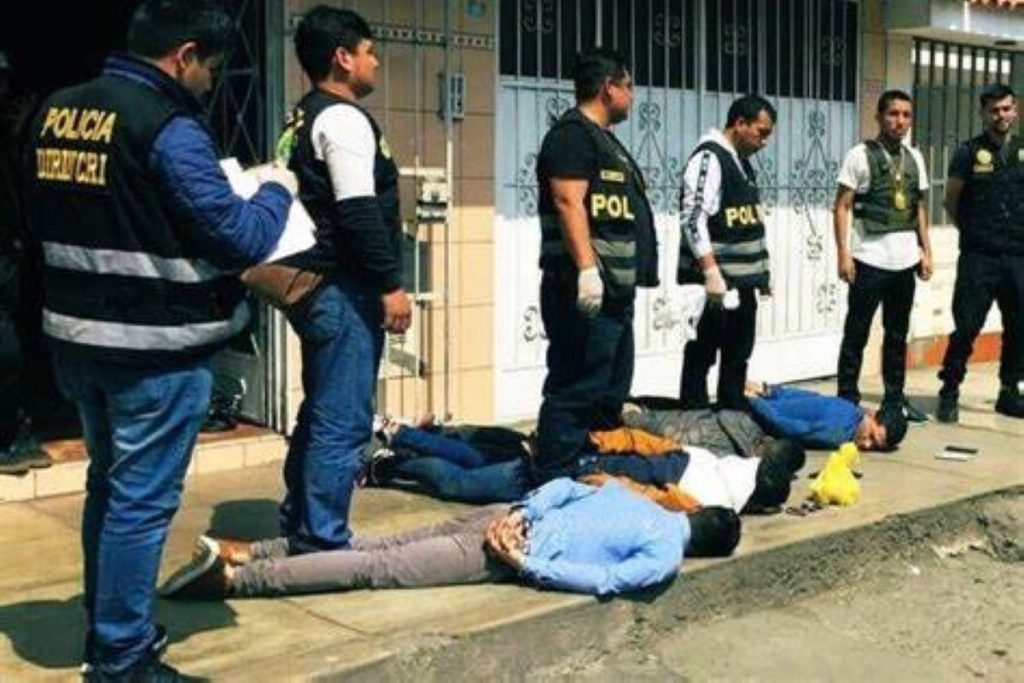 Detienen en Bolivia a cuatro venezolanos