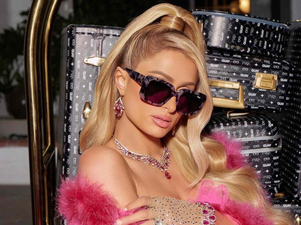 La socialité estadounidense Paris Hilton anunció su regreso a la música con su segundo álbum, 'Infinite Icon'