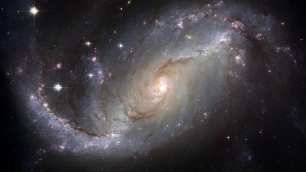 El telescopio espacial James Webb observó la que sería la galaxia más antigua conocida, solo 290 millones de años después del Big Bang
