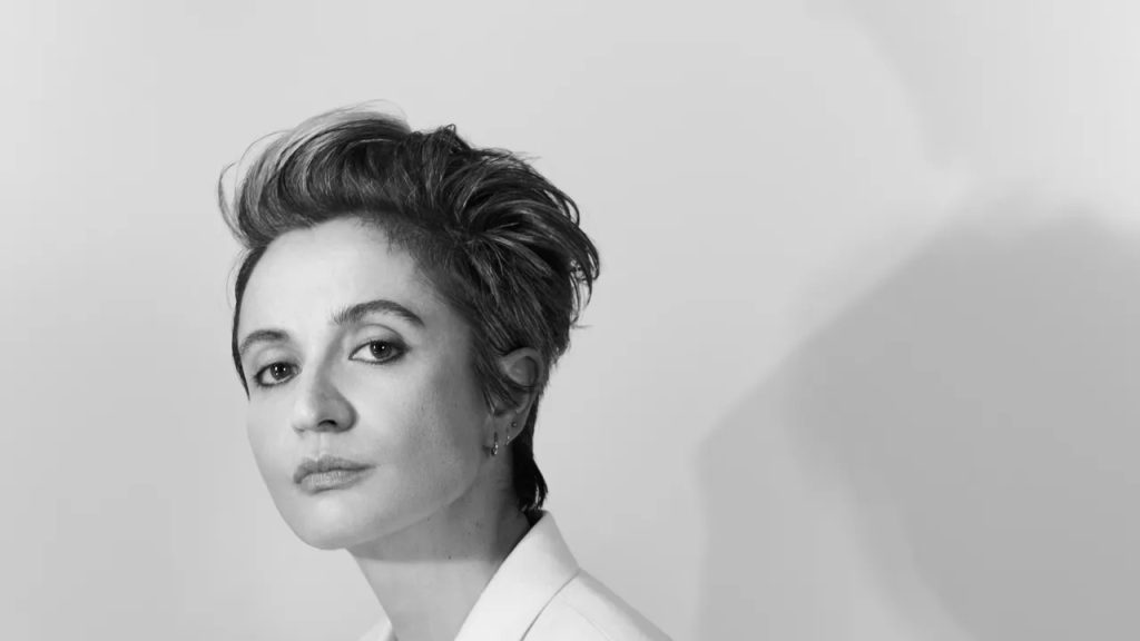 La casa de moda estadounidense Calvin Klein inicia una "nueva era" con Veronica Leoni como directora creativa, la primera mujer en el cargo