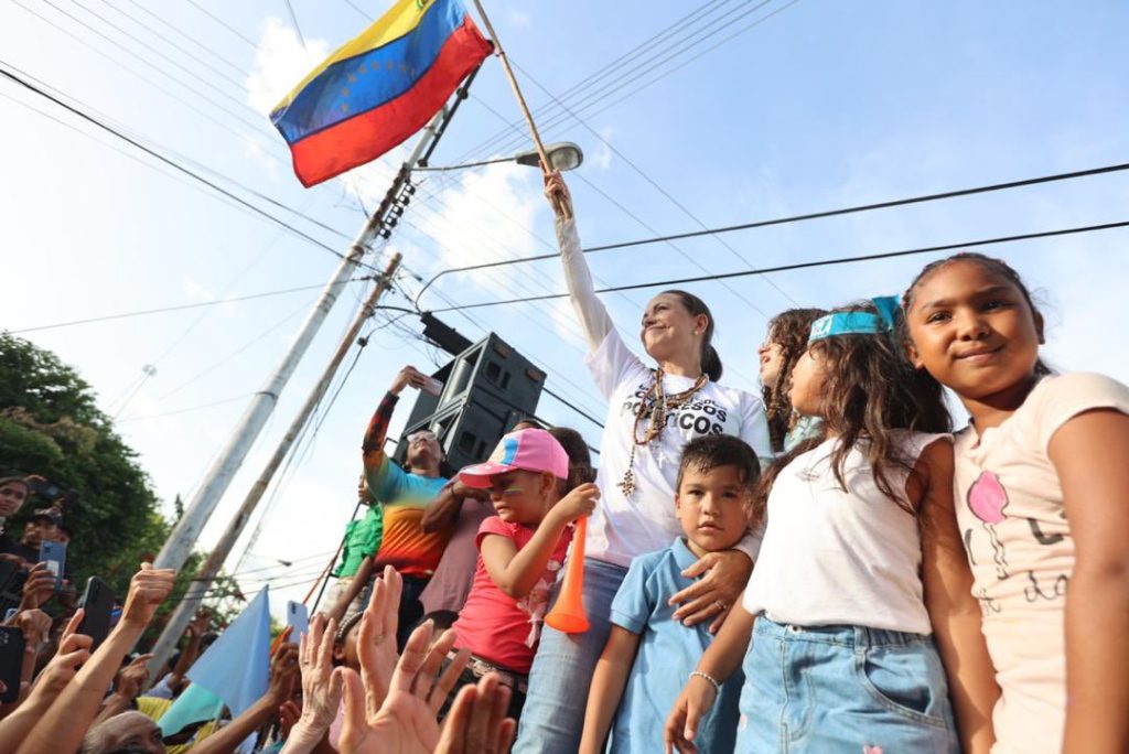 Intentaron impedir llegada de María Corina Machado a localidad guariqueña
