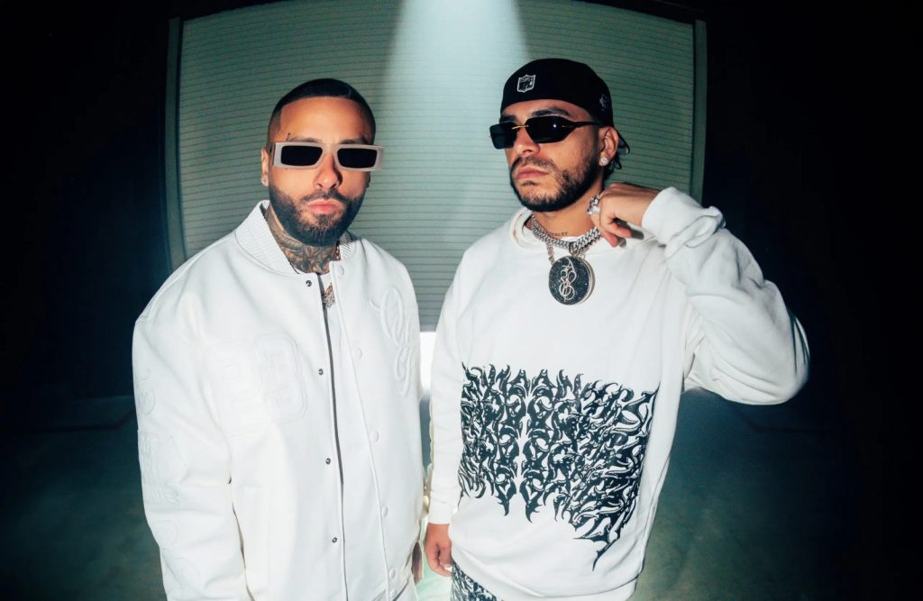 Nicky Jam se une Ryan Castro, para lanzar su nuevo sencillo "Chicokis". Este tema promete revivir la esencia del reggaetón puro.