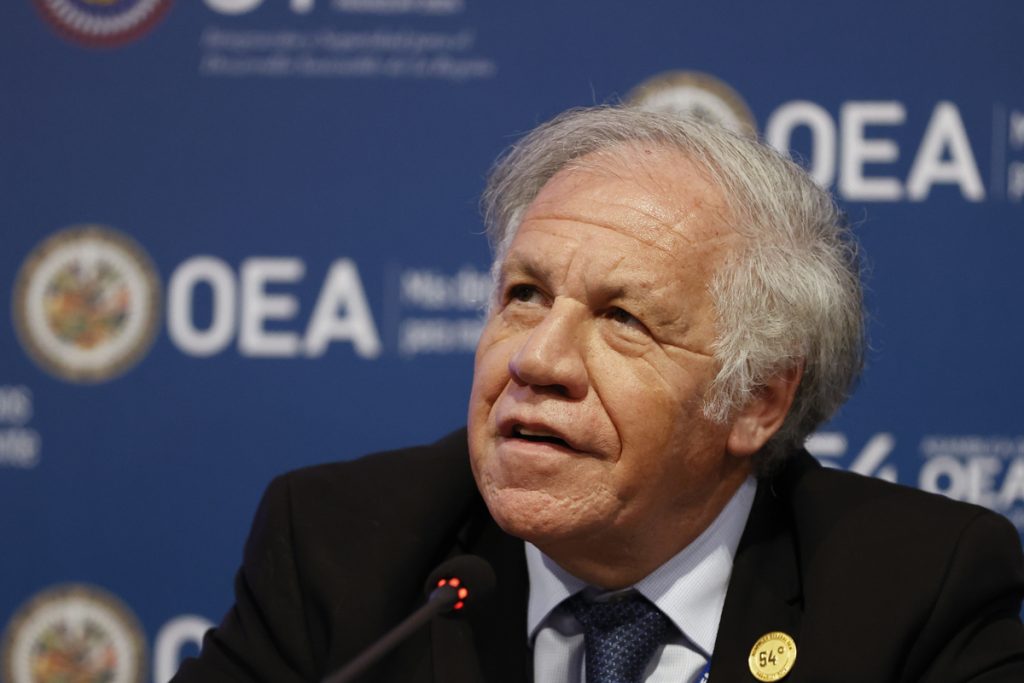 Almagro se despide de la OEA