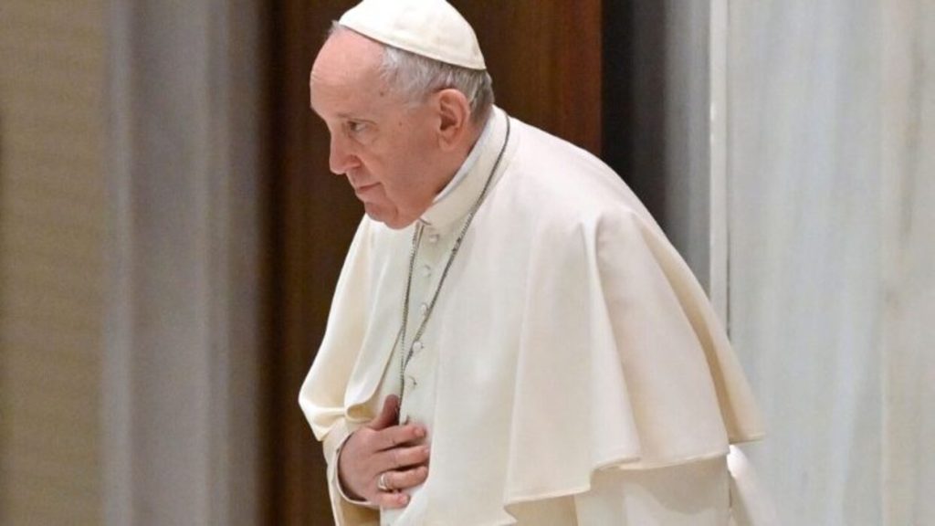 El papa Francisco pide diálogo en Venezuela y asegura que las dictaduras siempre acaban mal