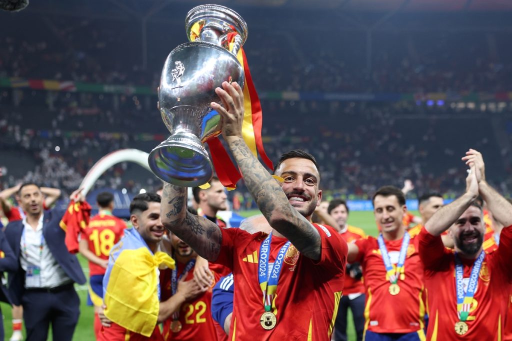España alza su cuarta Eurocopa tras triunfo impactante sobre Inglaterra
