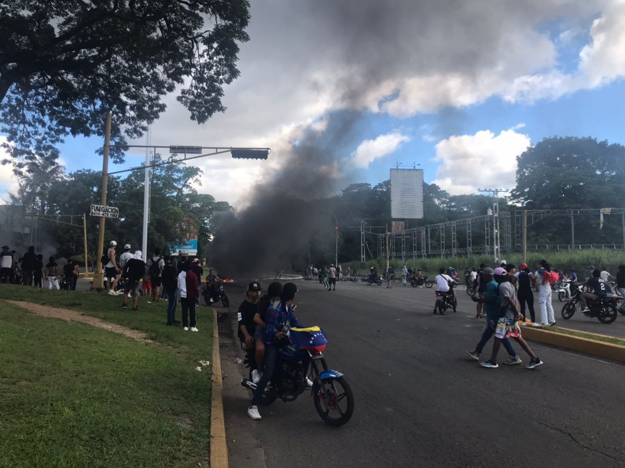 Imputados 25 manifestantes capturados frente a la 41 Brigada Blindada