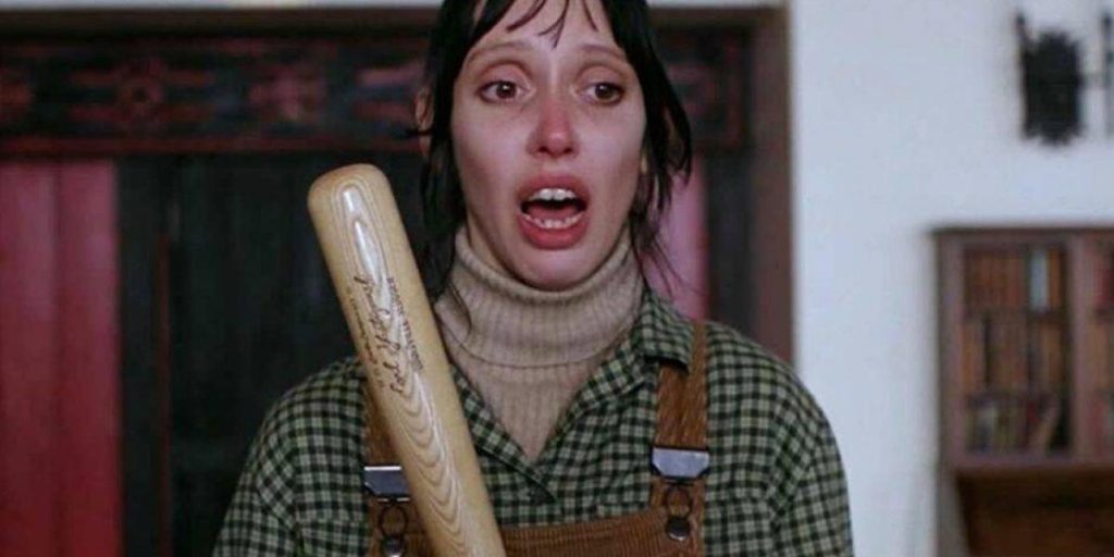 Shelley Duvall, la mujer atormentada que evita el hachazo empuñado por Jack Nickolson en 'The Shining', falleció este jueves a los 75 años