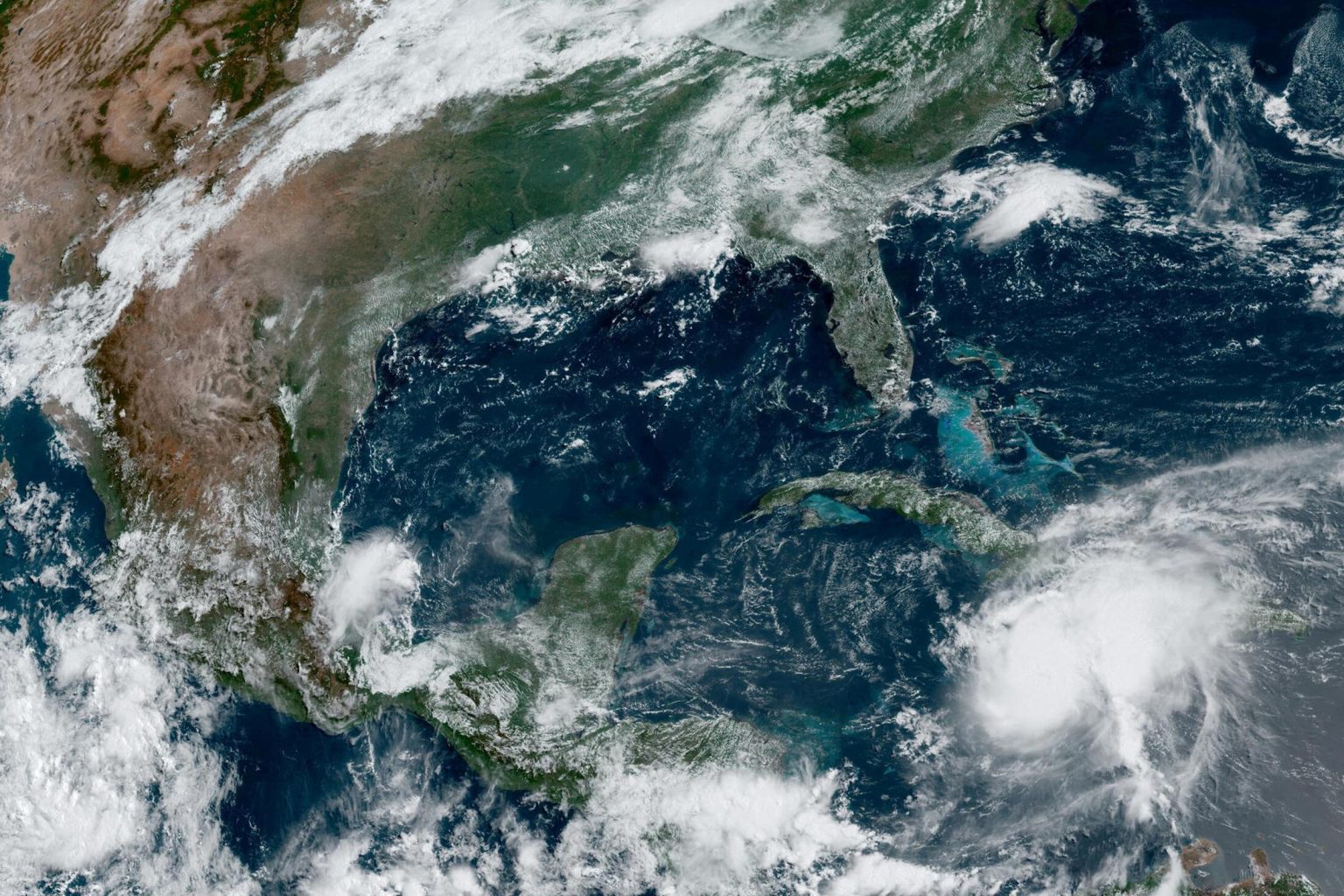 El Gobierno de Jamaica trata de recuperar la normalidad este jueves tras el impacto la noche del miércoles del huracán Beryl de categoría 4