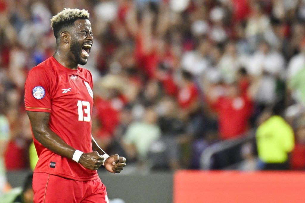 Panamá derrota a Bolivia