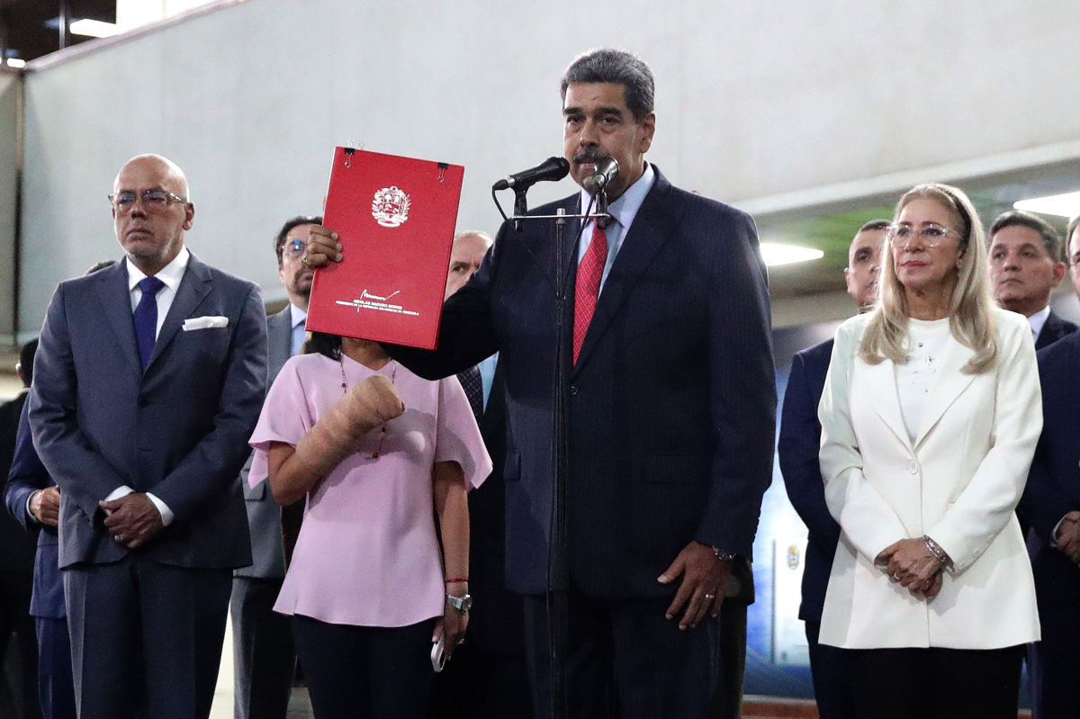 Maduro pide al Supremo que "aclare todo lo que haya que aclarar" sobre las elecciones