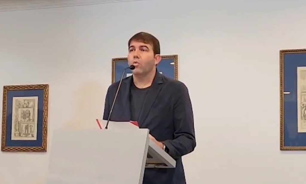 El chavismo suma el apoyo de Carlos Prosperi para la reelección de Maduro