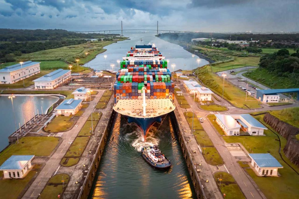 El Canal de Panamá informó que a partir de enero se aplicará un nuevo método para asignar cupos a largo plazo para buques neopanamax