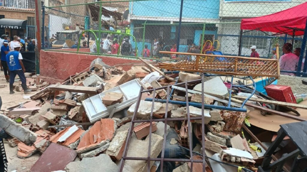 Aumentan a 12 los fallecidos tras explosión de bombona de gas en Petare