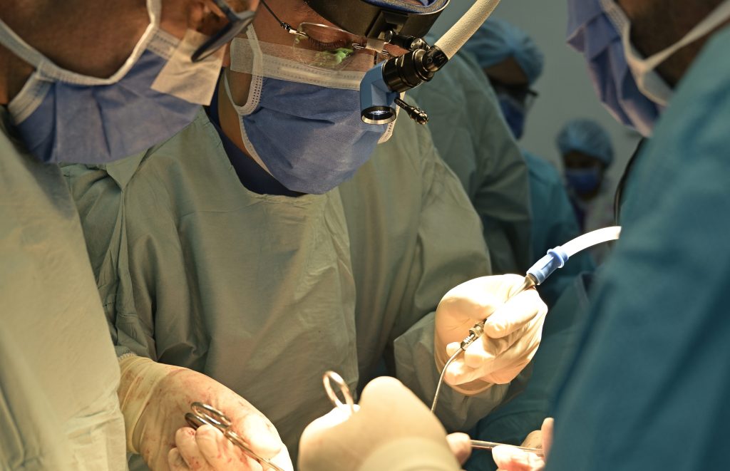 Médicos de Policlínica Metropolitana realizaron por primera vez en Venezuela una cirugía de reducción intrauterina de encefalocele occipital