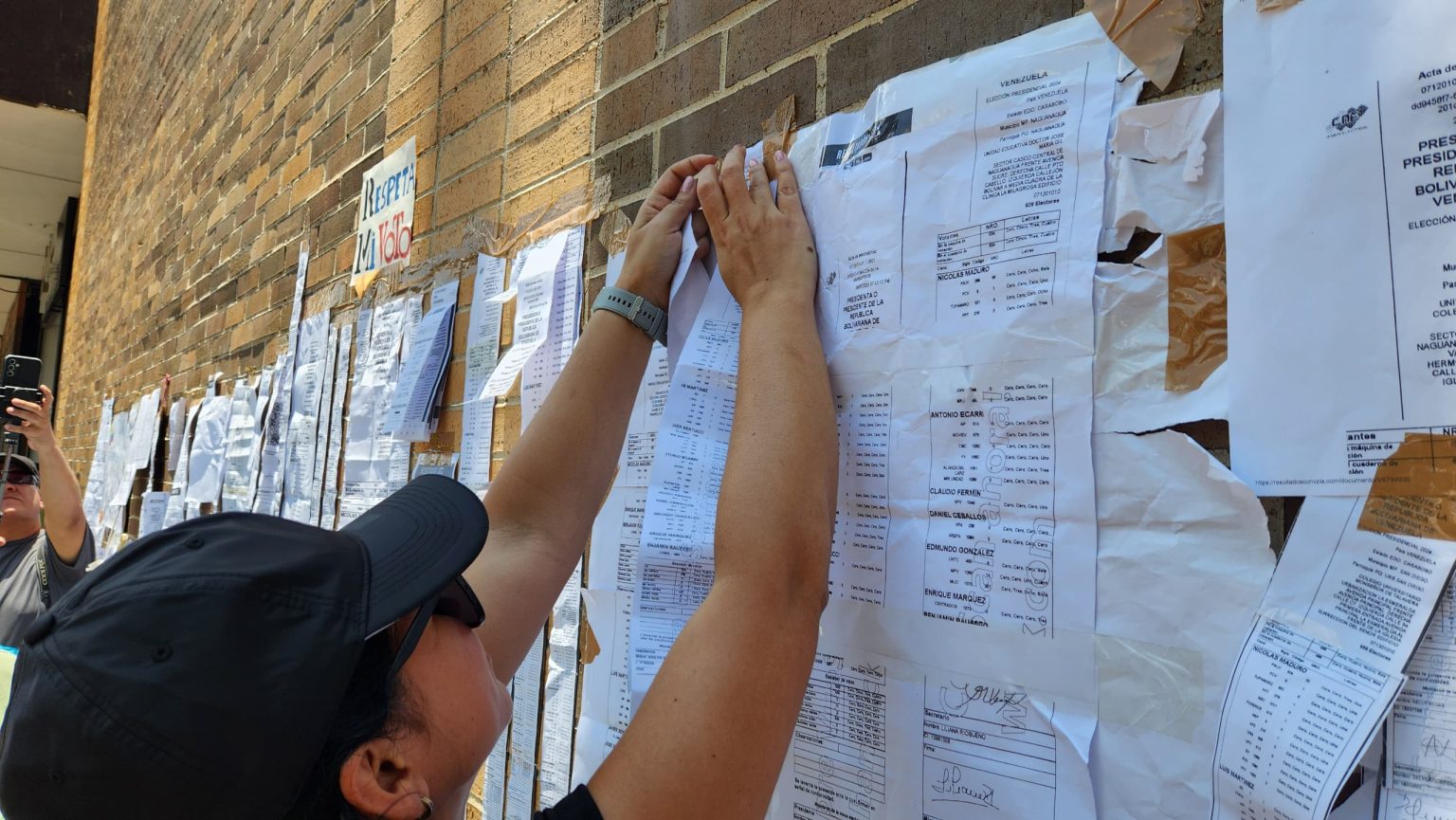 Así la oposición resguardó las actas electorales del 28 de julio