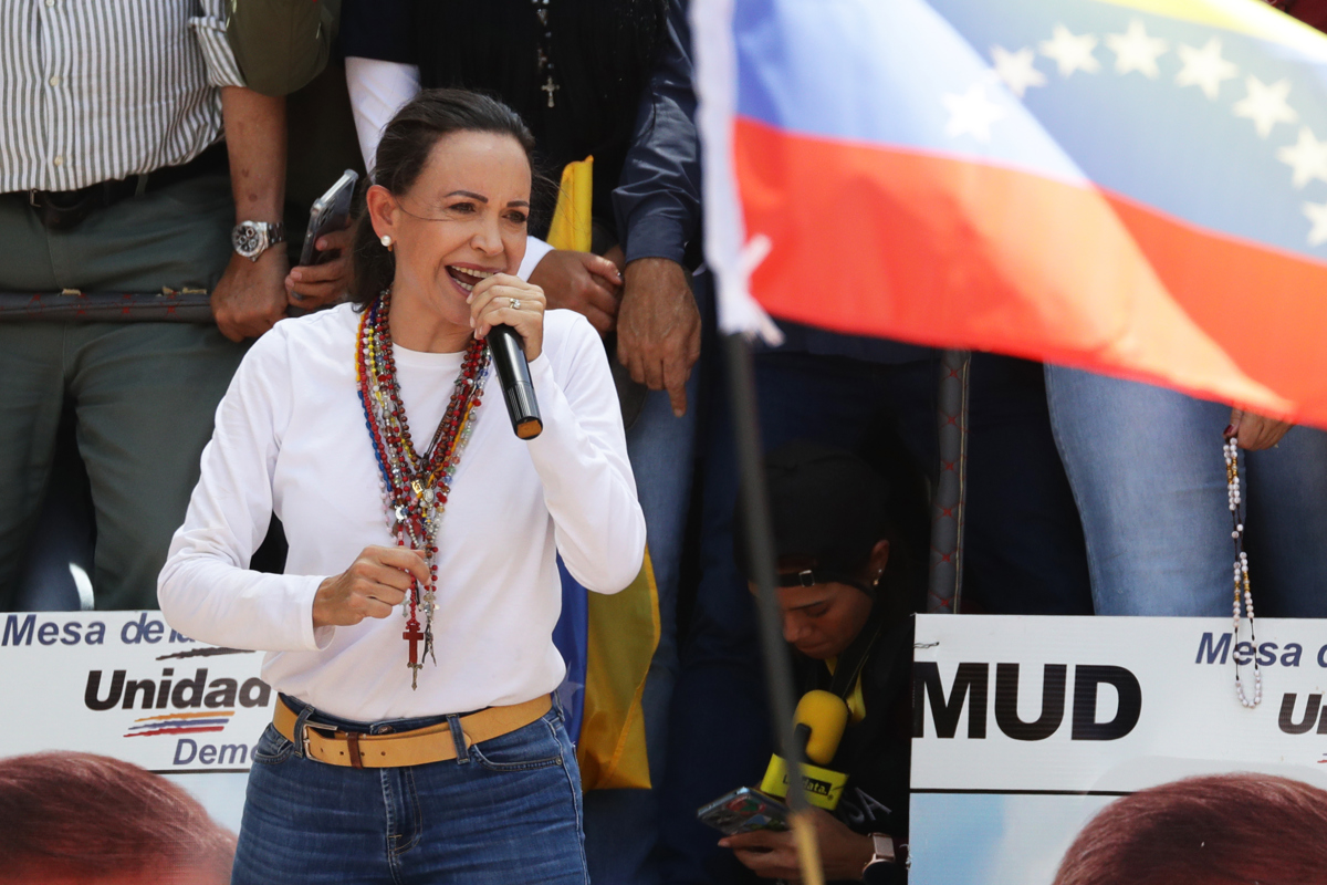 Machado: Gobierno de Maduro busca convertir a los venezolanos en "enemigos unos de otros"