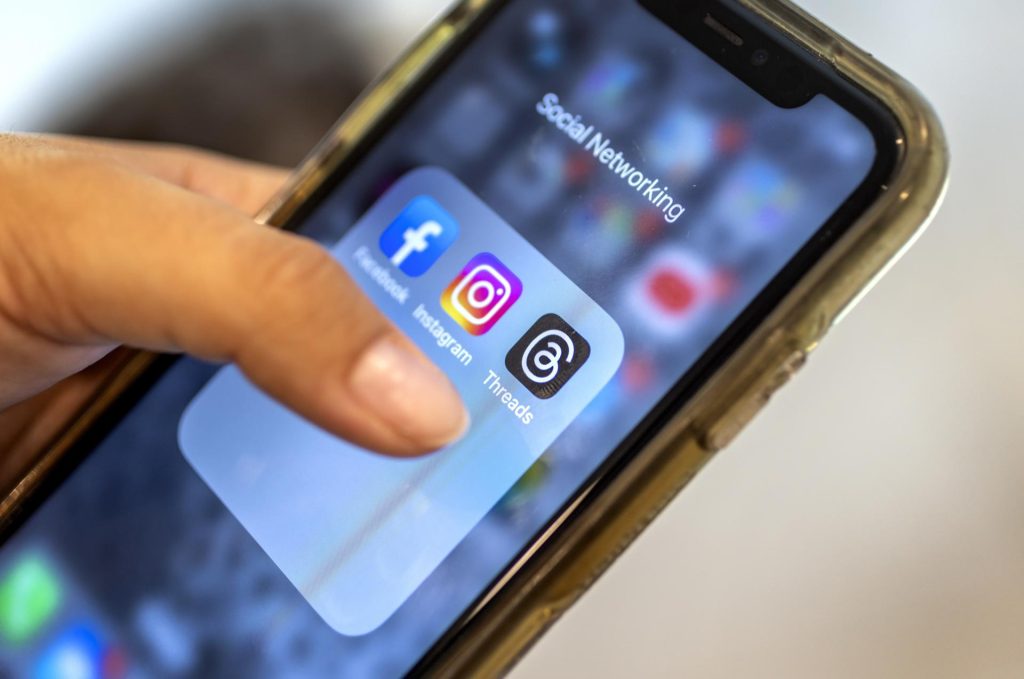 Meta y Universal Music Group anunciaron renovación de un acuerdo para expandir el uso de archivo musical a aplicaciones como WhatsApp