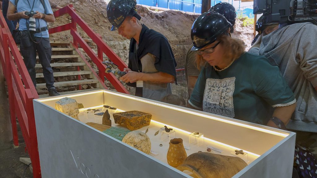 La Alcaldía de Moscú presentó sus más recientes hallazgos arqueológicos de los siglos XII y XVII en pleno corazón de la capital rusa