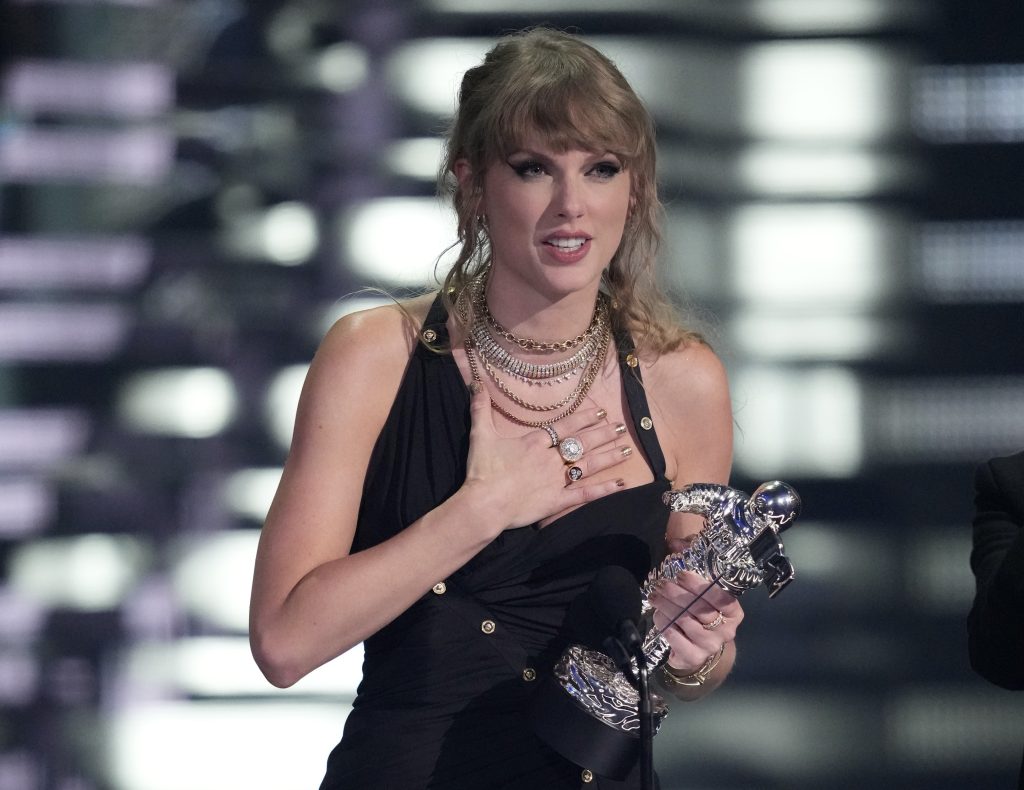 Taylor Swift aspira continuar con su reinado en los premios MTV a los mejores videoclips donde ha arrasado en los últimos años