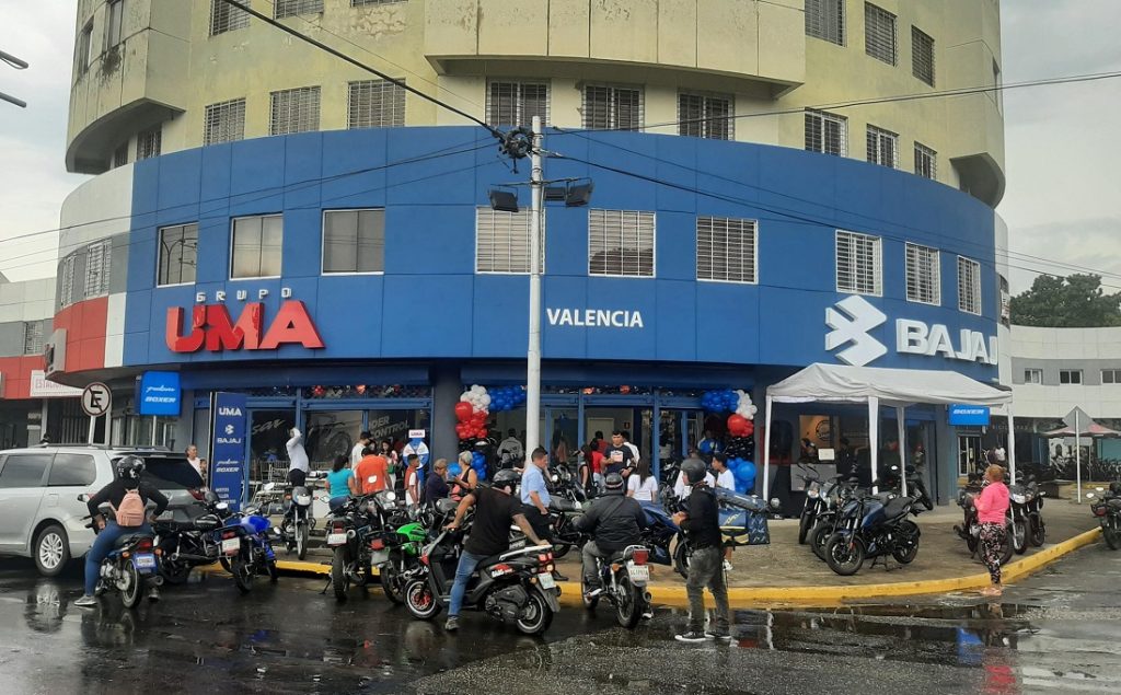 Motos Bajaj inaugura nueva tienda en Naguanagua