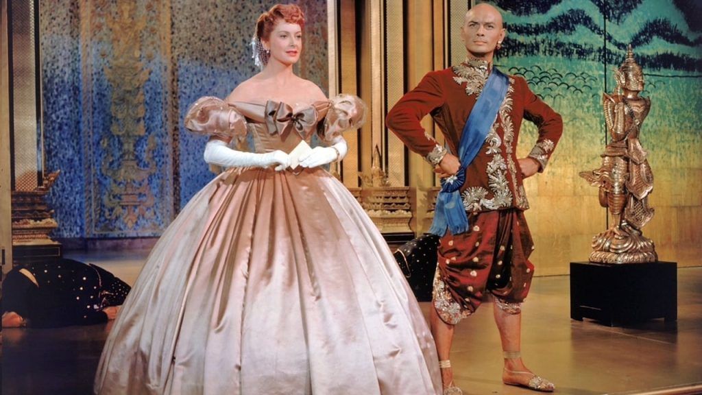 El próximo 27 de septiembre se proyectará el drama musical de 1956 "El Rey y Yo" en los espacios de Patio Trigal durante VIERNES DE BUEN CINE